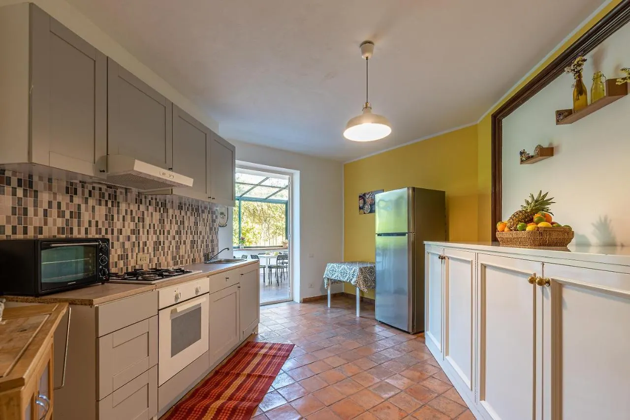 Bouganville Home Mondello Bed and Breakfast