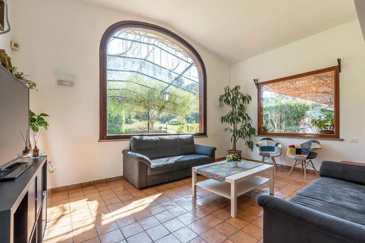 Bouganville Home Mondello 3*,  Italy
