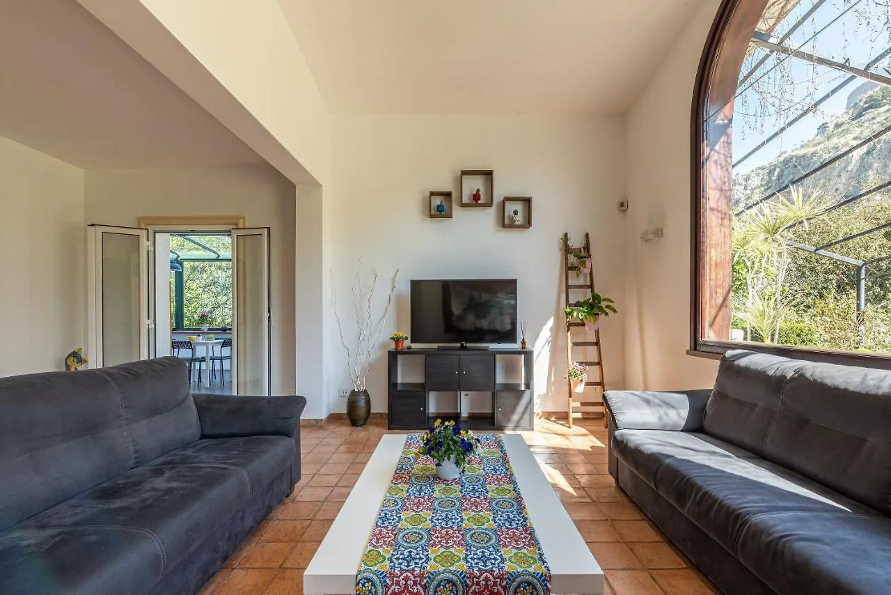 Bed and Breakfast Bouganville Home Mondello