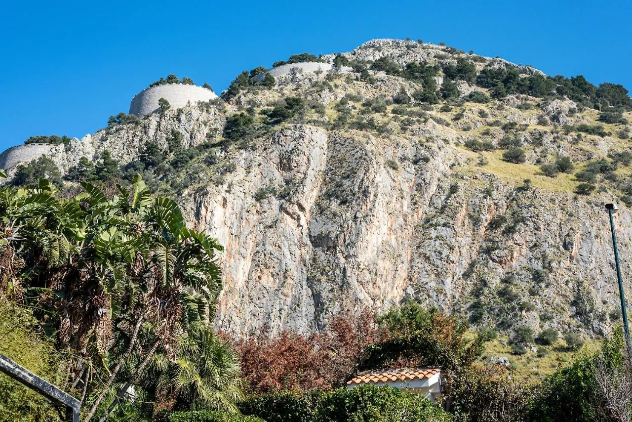 Bed and Breakfast Bouganville Home Mondello